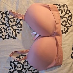 Victoria's Secret 36DD Pink bra